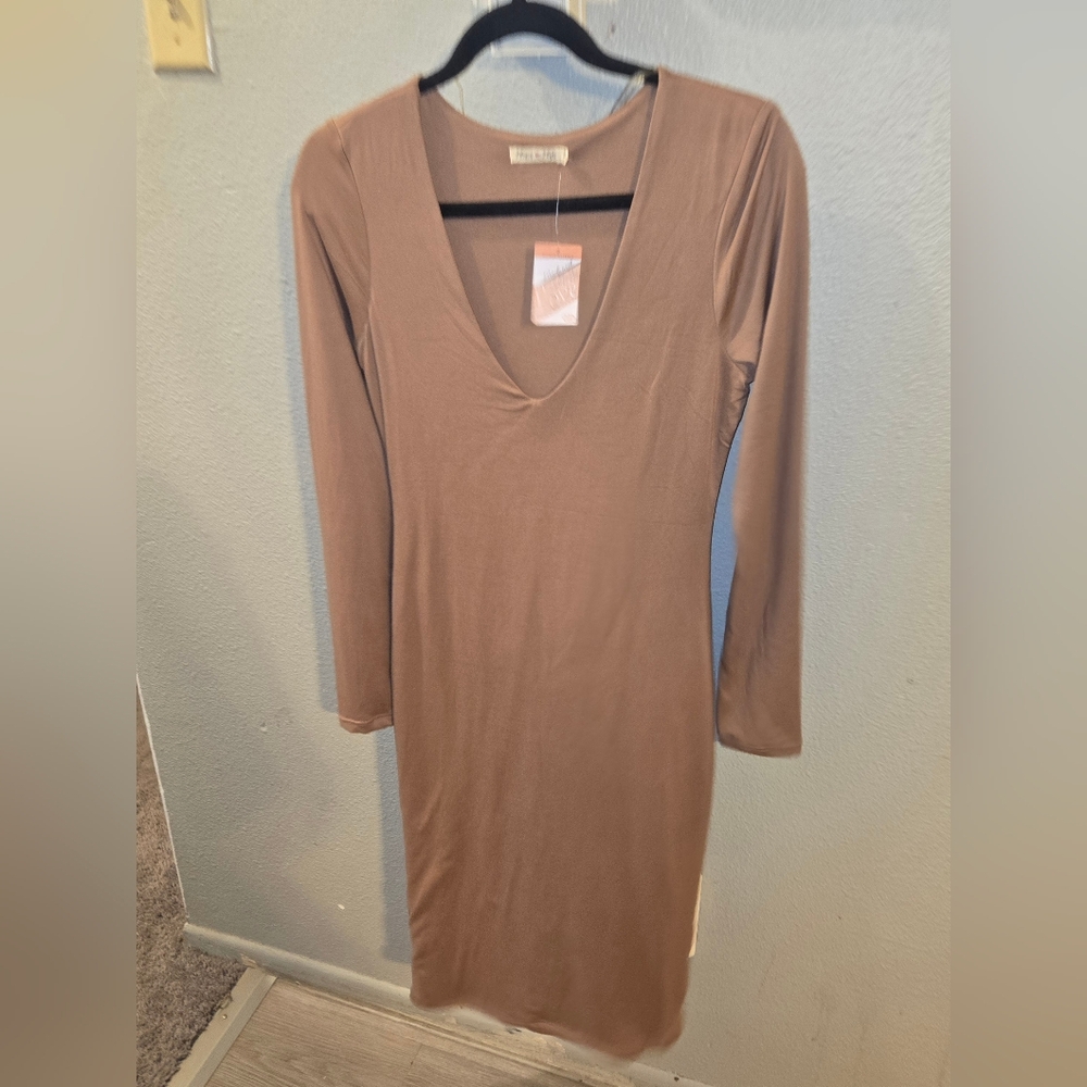 Elegant Brown Long Sleeve Dress